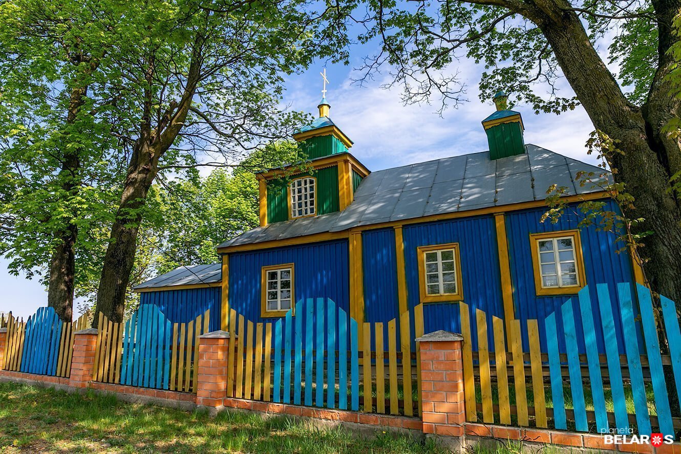 Храм Покрова Пресвятой Богородицы д.Приболовичи - памятник зодчества XVIII века Image